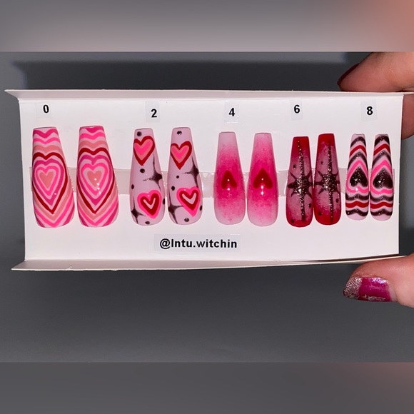 Valentine’s Day press on nails // y2k nails // Handmade // 10 sizes // 20 nails - Picture 4 of 8